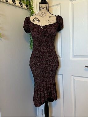Floral Tie-Front Midi Babydoll Dress in Black and Pink